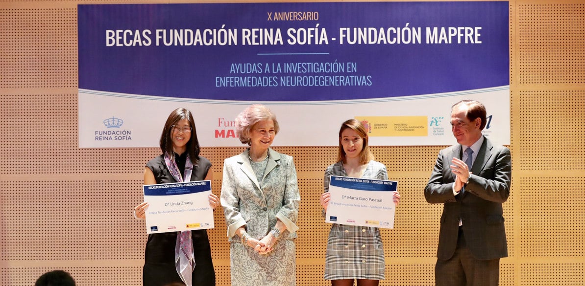 Asistimos al acto de entrega de dos nuevas becas para jóvenes investigadores