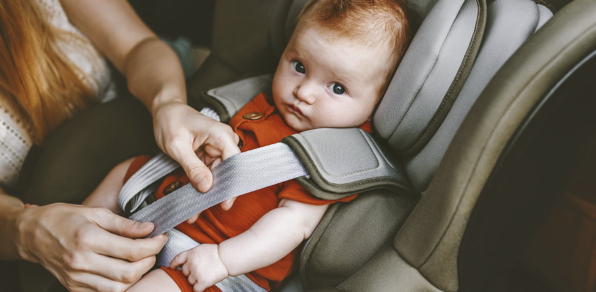 Los anclajes isofix del vehículo también deben ser revisados, al igual que los cinturones de seguridad