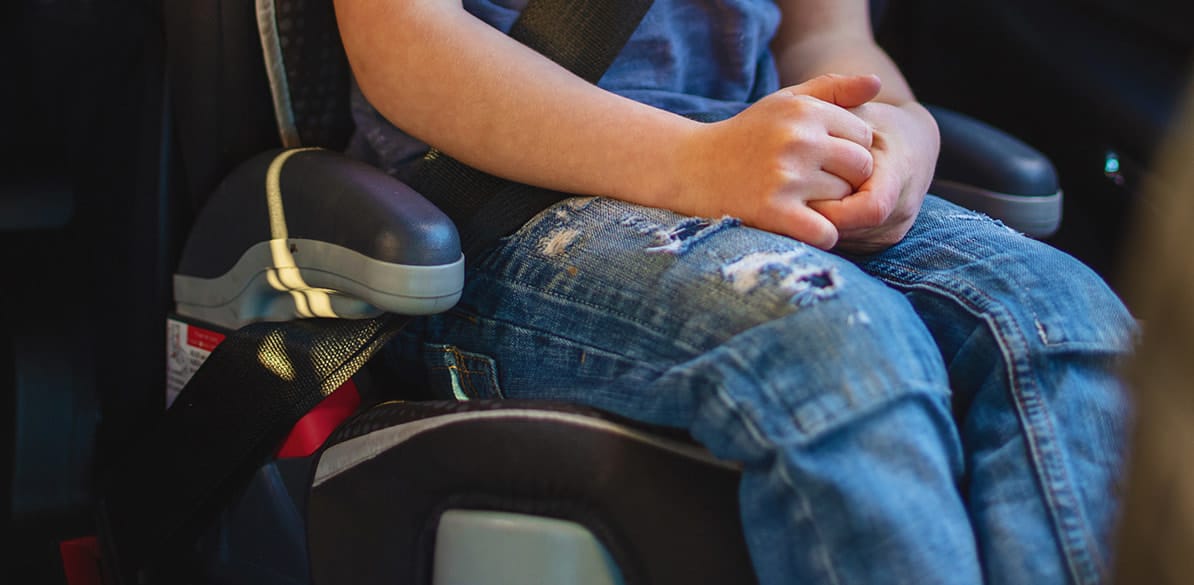 Los alzadores homologados para que los niños viajen en coche no son  seguros, advierte la OCU