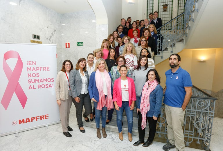 Por ellas nos sumamos al rosa