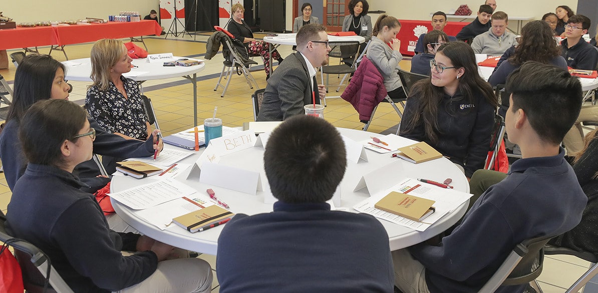 Líderes del futuro Teach for America trabaja por la igualdad educativa