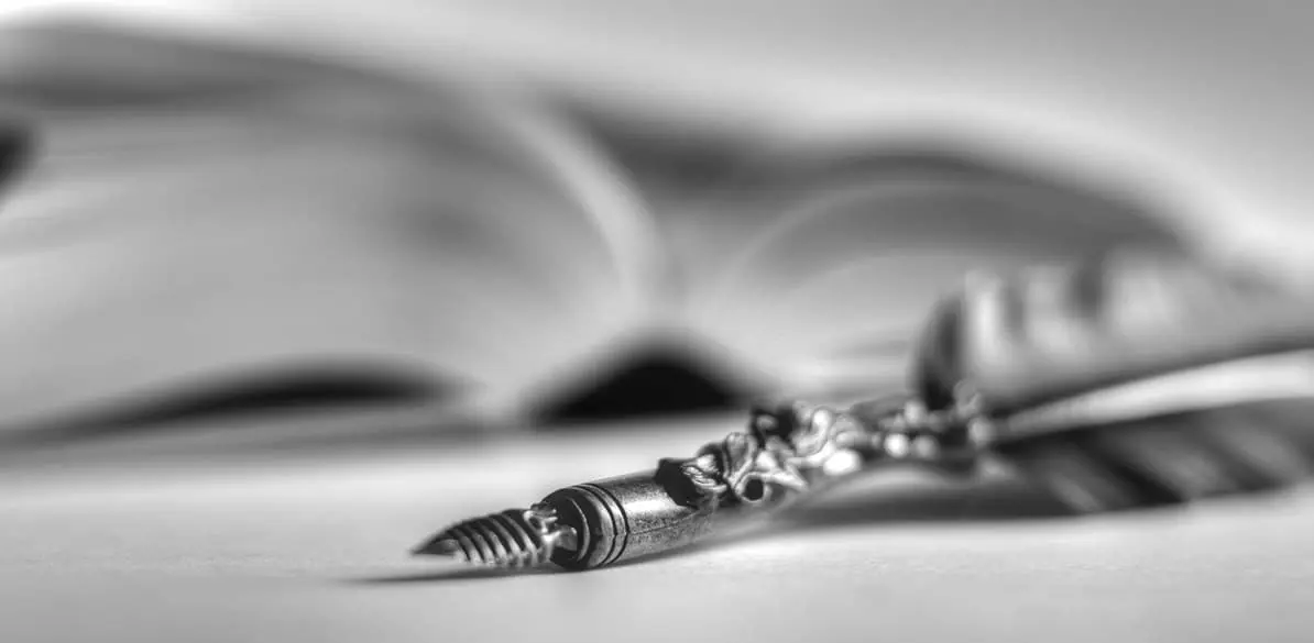 A long and beautiful journey. Contemporary Japanese novels We analyze the dilemmas in the renewal of Japanese literature