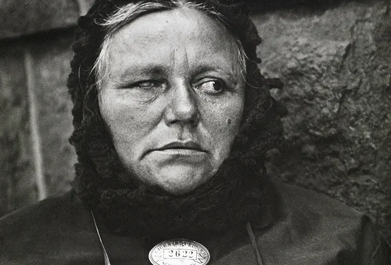 Bajo la mirada de Paul Strand Te descubrimos las claves de la imagen Mujer ciega