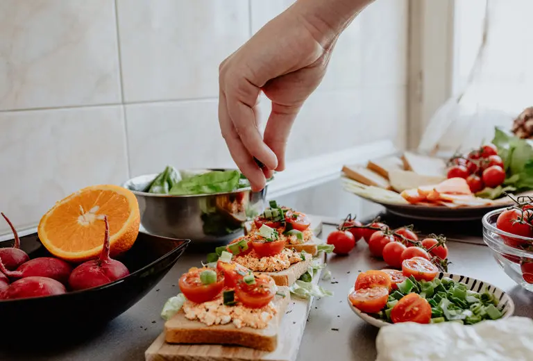 No a las dietas milagro, no arriesgues tu salud Evita los métodos poco saludables para verte mejor