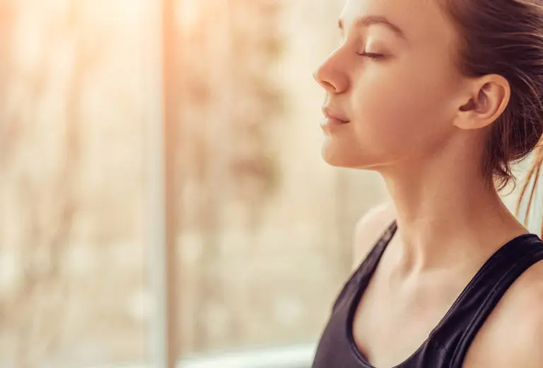 Vigila los síntomas de la ansiedad Ante un ataque de ansiedad: respiración y relajación