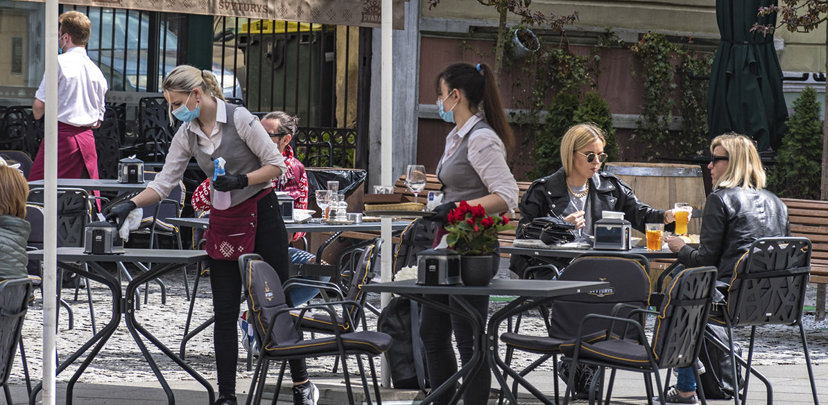 Do you have a bar, a terrace or a restaurant? Welcome to the new reality When it comes to opening your restaurant or bar, you must take every precaution