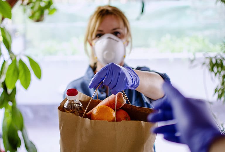 Against food poverty in Extremadura We collaborate with six social entities to reach the whole community