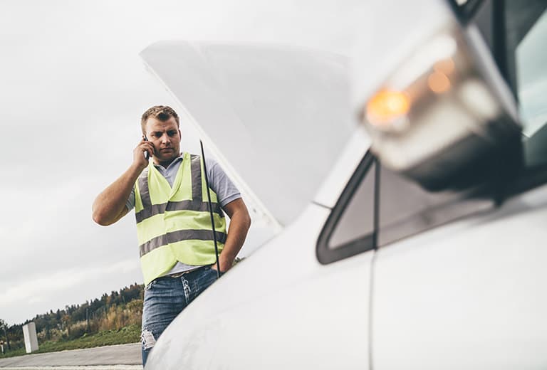 Cómo pedir asistencia en carretera