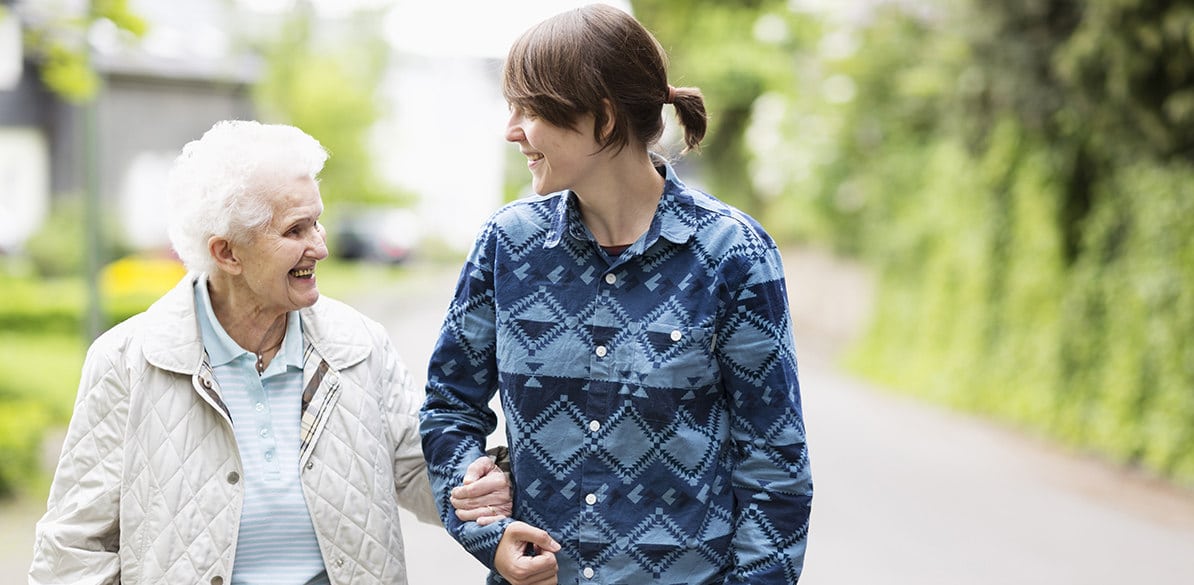 Recomendaciones básicas para llevar a los ancianos en el coche