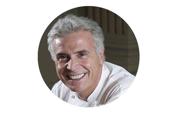 Recibió el Premio Nacional de Gastronomía en 1984 y fue Presidente de la Asociación de Jóvenes Restauradores de Europa entre 1990 y 1995