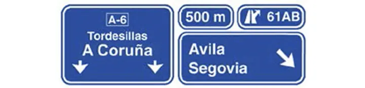 Preseñalización en autopista o autovía de dos salidas muy próximas hacia cualquier carretera y dirección propia