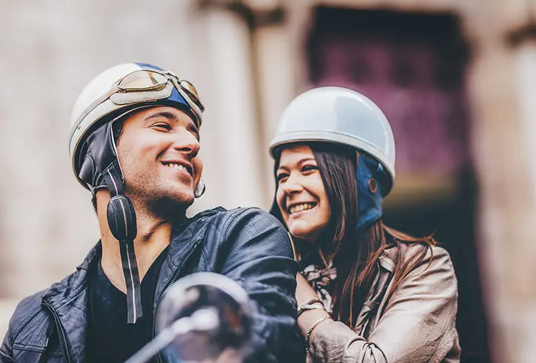 Conduce tu moto con seguridad en ciudad