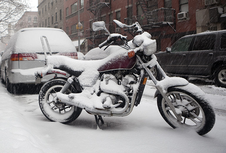 Motorcyclist equipment in winter