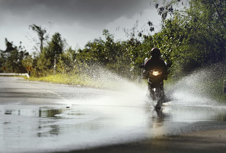 Basic motorcyclist equipment for the rain