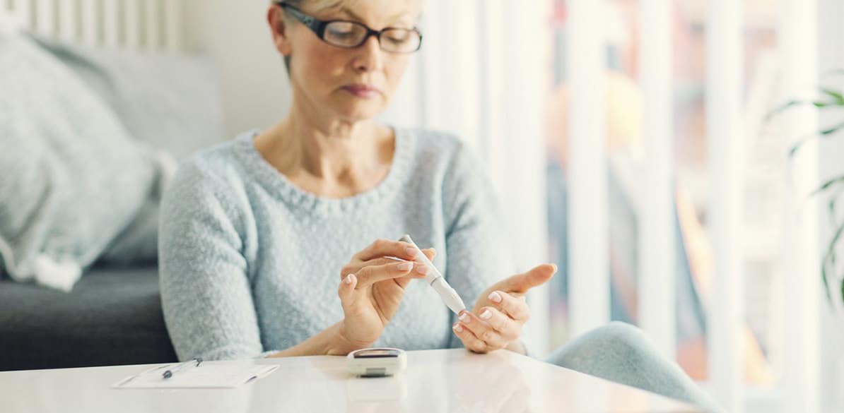 Hypoglycemia, treatment, and its recommendations for driving The hypoglycemic manifestations of the diabetic hinder the ability to respond to an unforeseen event on the road