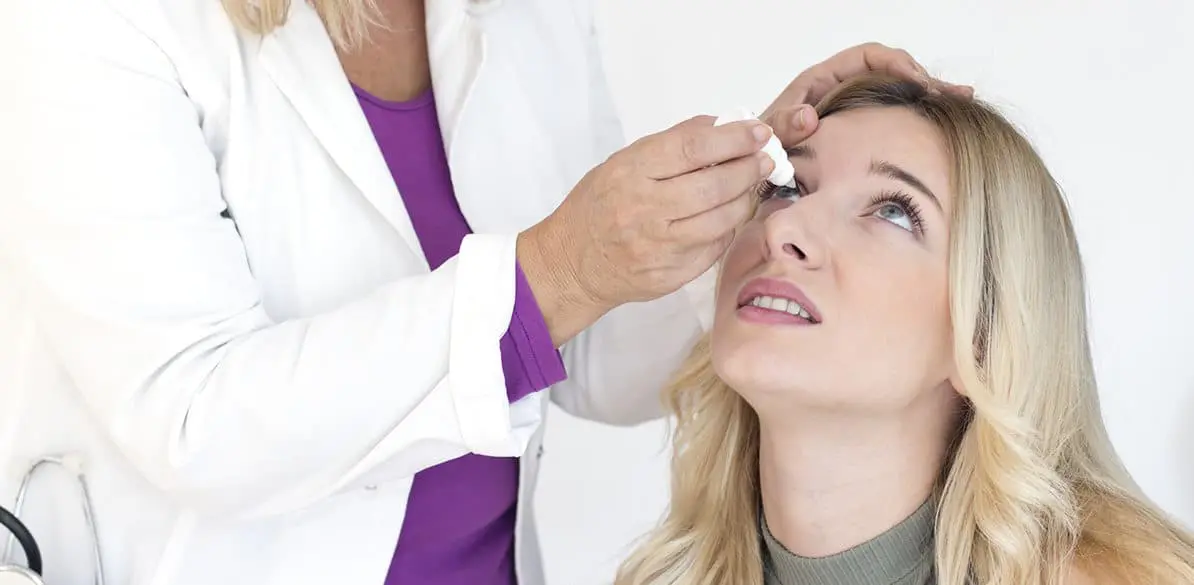 Ophthalmologic emergencies and prevention of eye injuries in traffic accidents During the acute episode of any conjunctivitis it is recommended not to drive