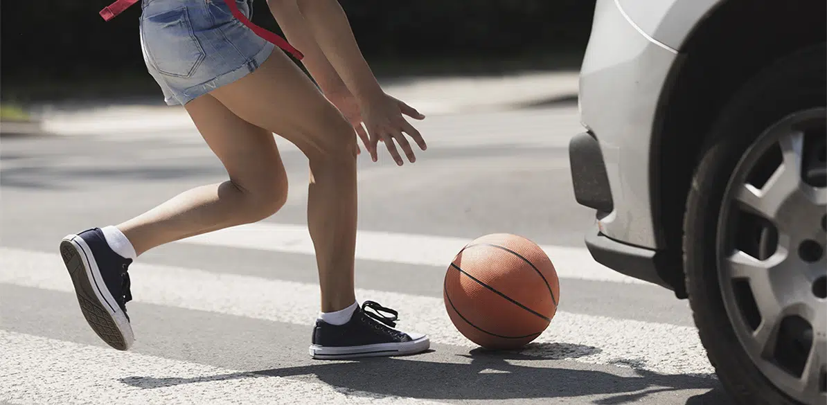 Autonomous emergency braking involving pedestrians