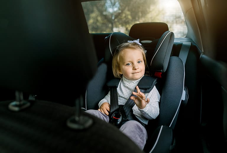 We want to stress the importance of taking the necessary measures to prevent risks to children when travelling by car.