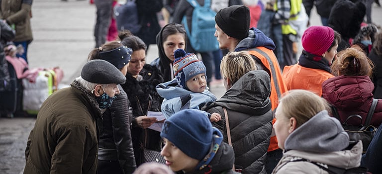 We support the Ukrainian citizens displaced by the war