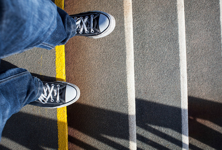 The MOB makes it easier for people with reduced mobility to tackle steps and slopes, lowering the height of steps and hence the effort required to climb them, as well as minimizing impact on descents