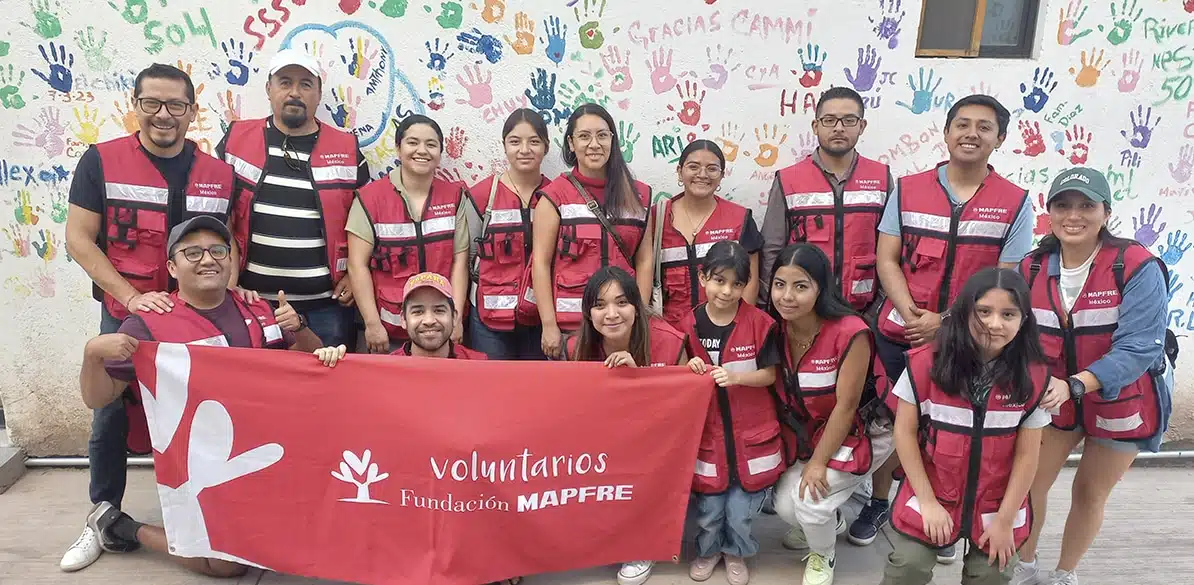 Fundación Mapfre volunteers during an international social action initiative.