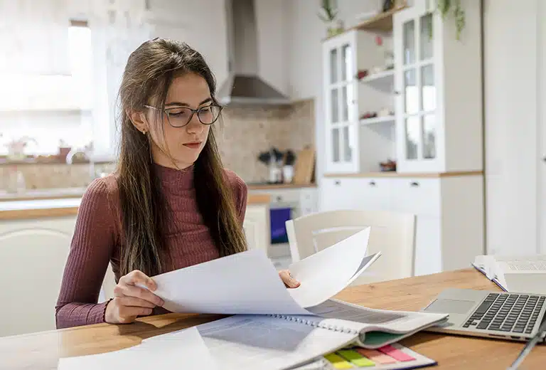 Consulta Trabajos de fin de Grado (TFG) e Investigaciones de las principales Universidades Internacionales especializados en Seguros sobre temas de actualidad