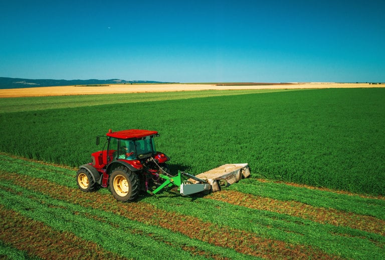 Informe de siniestralidad agrícola Siniestralidad, mortalidad agrícola, vuelcos de tractores e incendios en cosechadoras 2010-2019