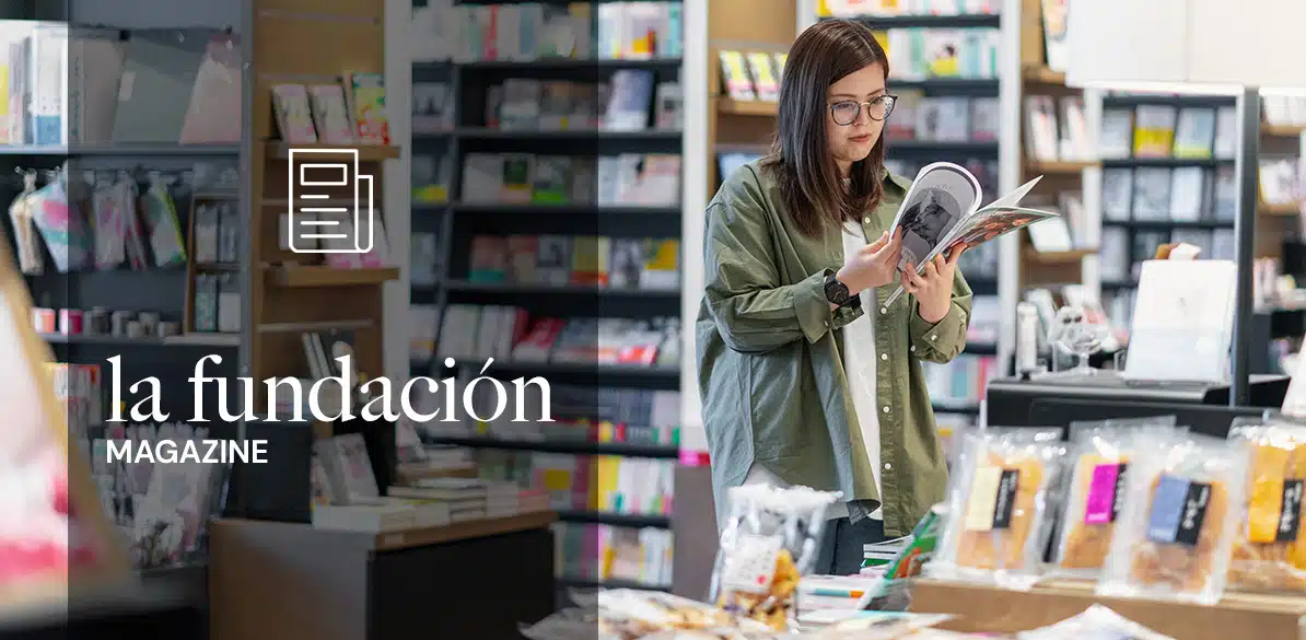 La Fundación magazine We hand you a visual story on paper that addresses current issues