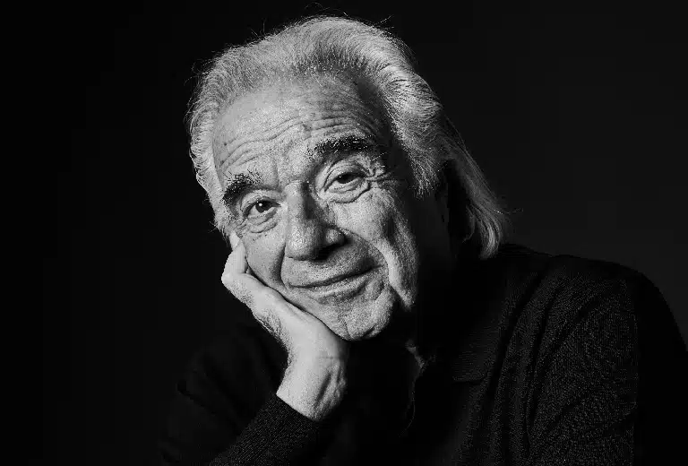 El pianista y director de orquesta brasileño João Carlos Martins gana el premio A Toda una Vida Profesional que concede Fundación MAPFRE