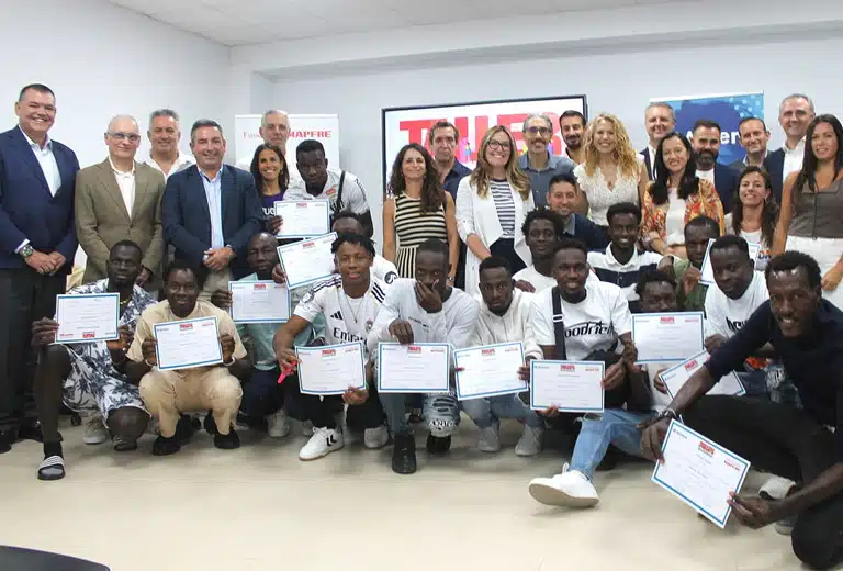 16 jóvenes en riesgo de exclusión aprenden en Sevilla oficios tradicionales con el Programa Taller de Aprendices