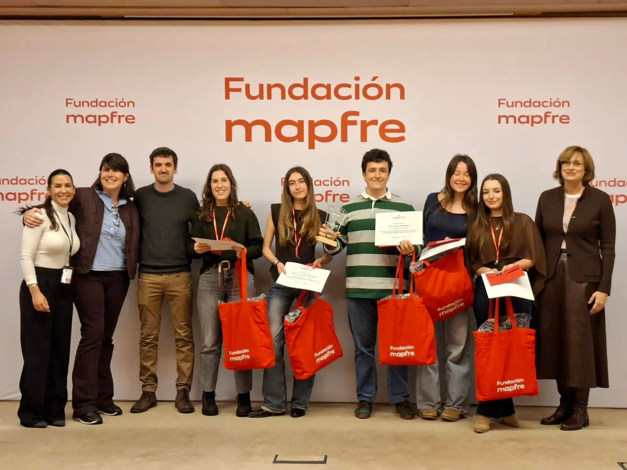 Equipo ganador Final Nacional BugaMap