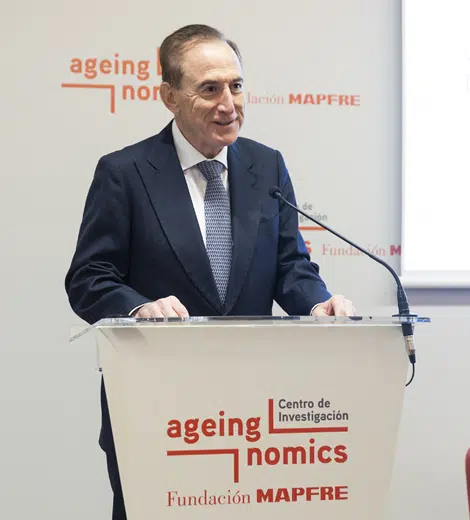 Los sénior en disposición de trabajar aumentan en 1,2 millones de personas y representan ya el 20,5% del total de activos, un 27,4% más que en los últimos cinco años