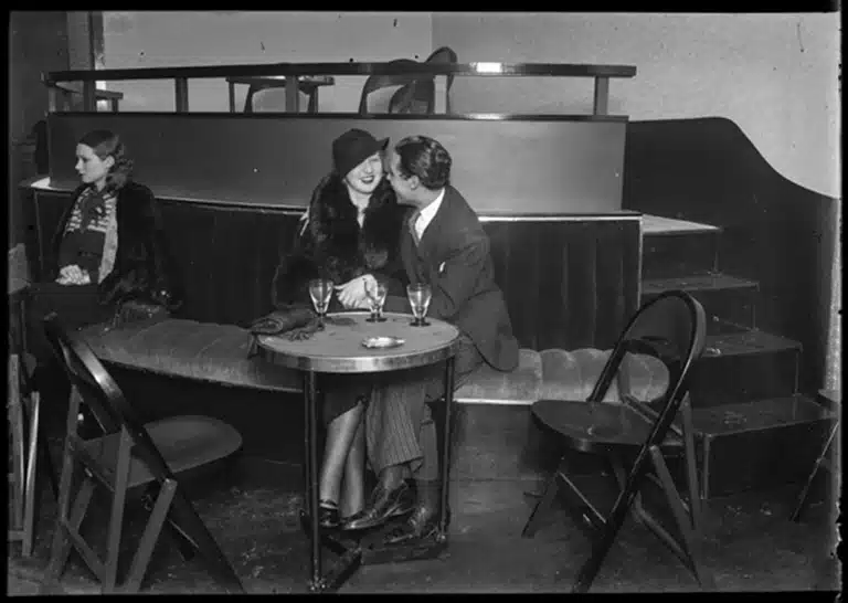 Puig Farran A couple in a bar in Barcelona, 1931-1936